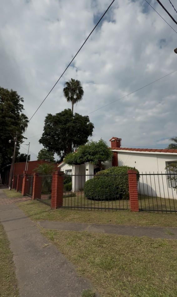 ESTANISLAO DEL CAMPO 1245 - B° OBISPO PIEDRABUENA