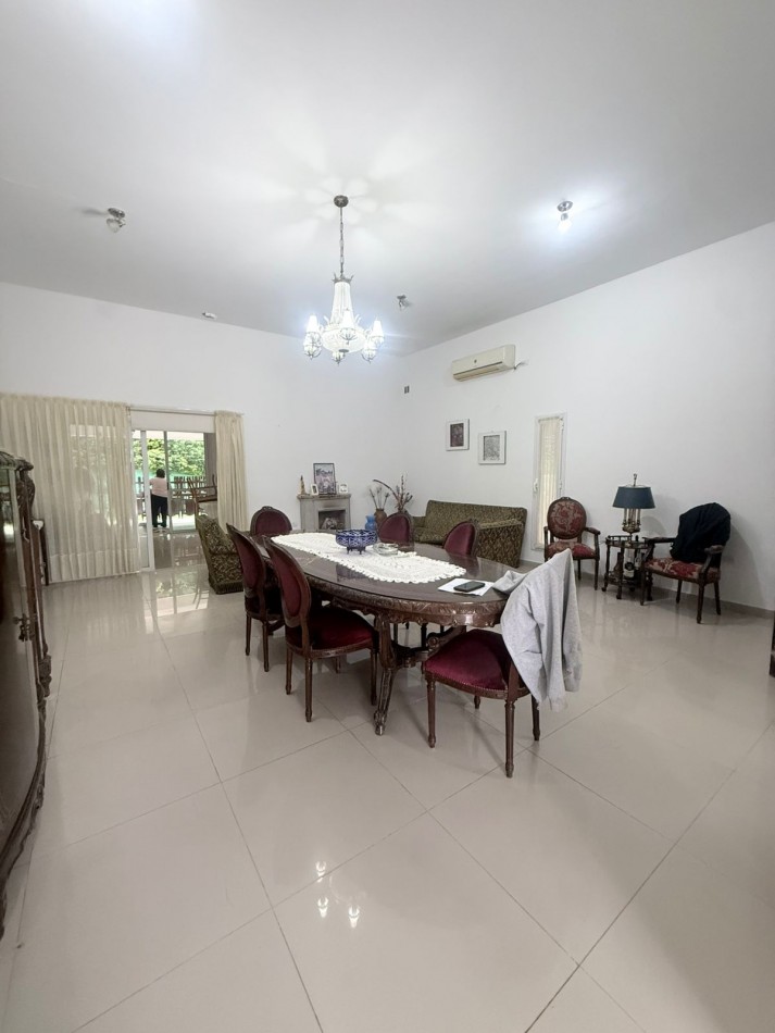 CASA COUNTRY CERRO AZUL 
